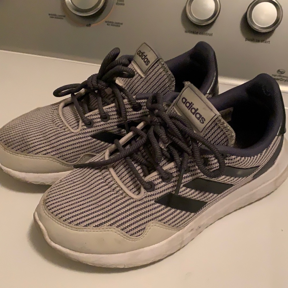 Adidas shoes size 6,5